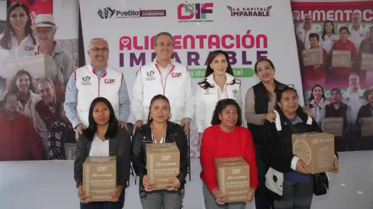 Pepe Chedraui y MariElise Budib entregan más de 4 mil despensas del programa “Alimentación Imparable” en la U.H. San Bartolo