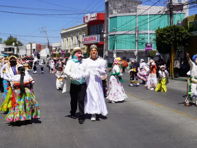 Texmelucan celebró 7° desfile de carnaval “Suma de Tradiciones” 2026