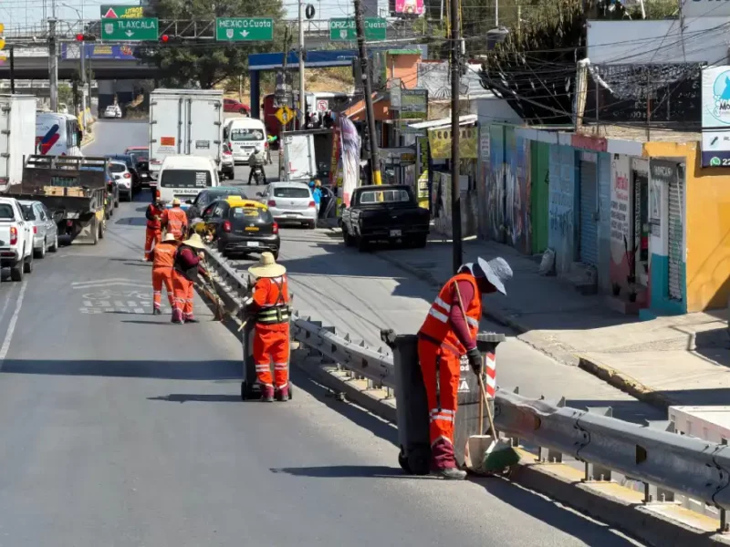 Refuerza Gobierno de Pepe Chedraui limpieza integral en accesos principales de la ciudad