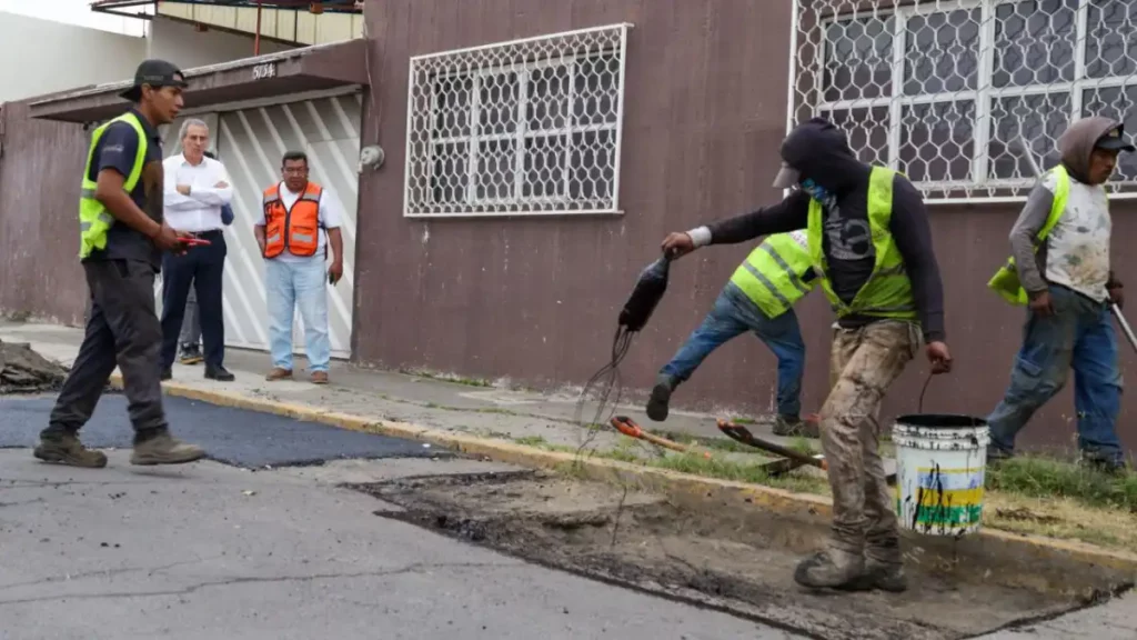 Avanza Gobierno de Pepe Chedraui con la Campaña Capitalina Bacheando Puebla