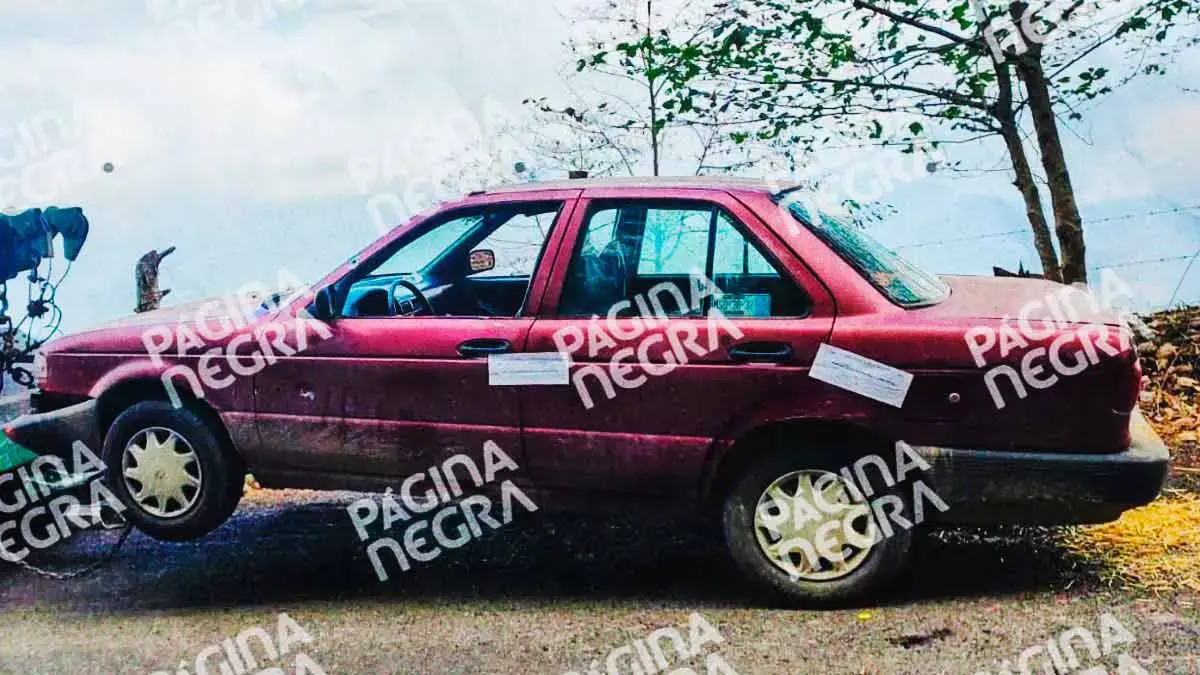 Ejecutan a hombre dentro de su auto en Tlaola, Puebla