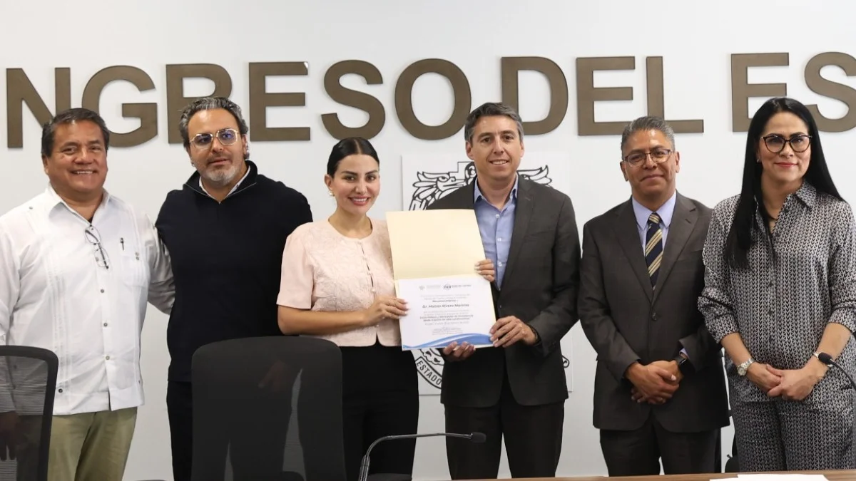 Ante Comisión Instructora, especialista analiza temas relacionados con el juicio político y la declaración de procedencia