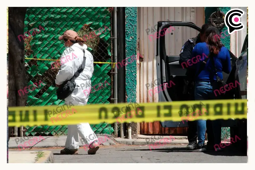 Abandonan cuerpo embolsado junto a barranca de la colonia Naciones Unidas, Puebla