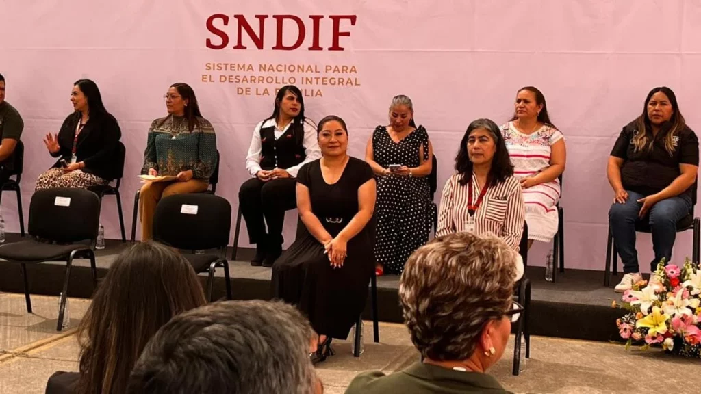 Tecamachalco fortalece lazos con el DIF Nacional y recibe 60 apoyos funcionales
