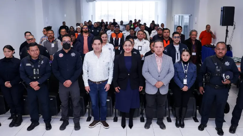 Lupita Cuautle clausura curso estratégico en atención de emergencias