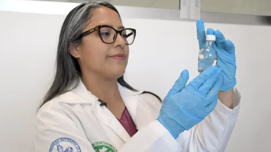 Incursiona investigadora BUAP en uso de macroinvertebrados como indicadores de salud en ecosistemas acuáticos