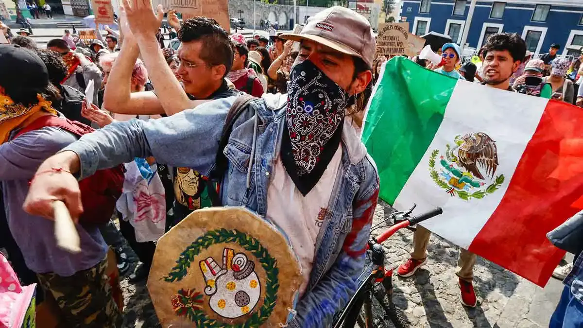 Supuestos ambientalistas y alumnos de la BUAP agredieron a funcionarios durante manifestación en Casa Aguayo