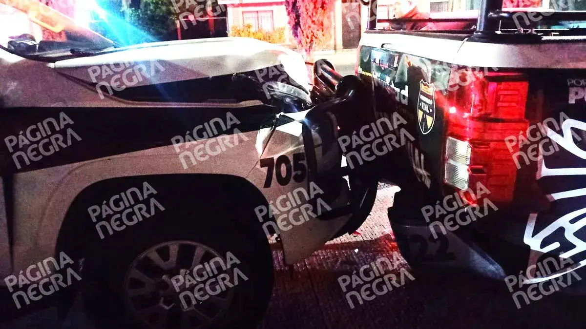 Chocan tres patrullas en Calzada Zavaleta durante operativo contra arrancones en Puebla