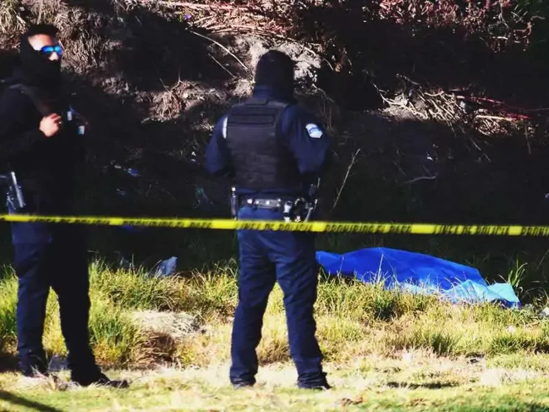 Abandonan cuerpo maniatado y con heridas en la cabeza en Tochtepec, Puebla 