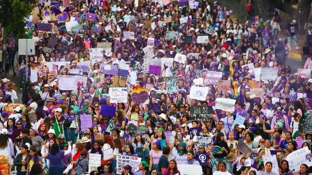 Momentos que marcaron la marcha del 8 de Marzo en México