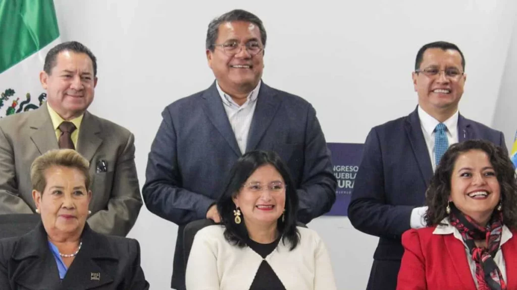 Aprueba Comisión del Congreso exhorto para fomentar estancias públicas para personas adultas mayores