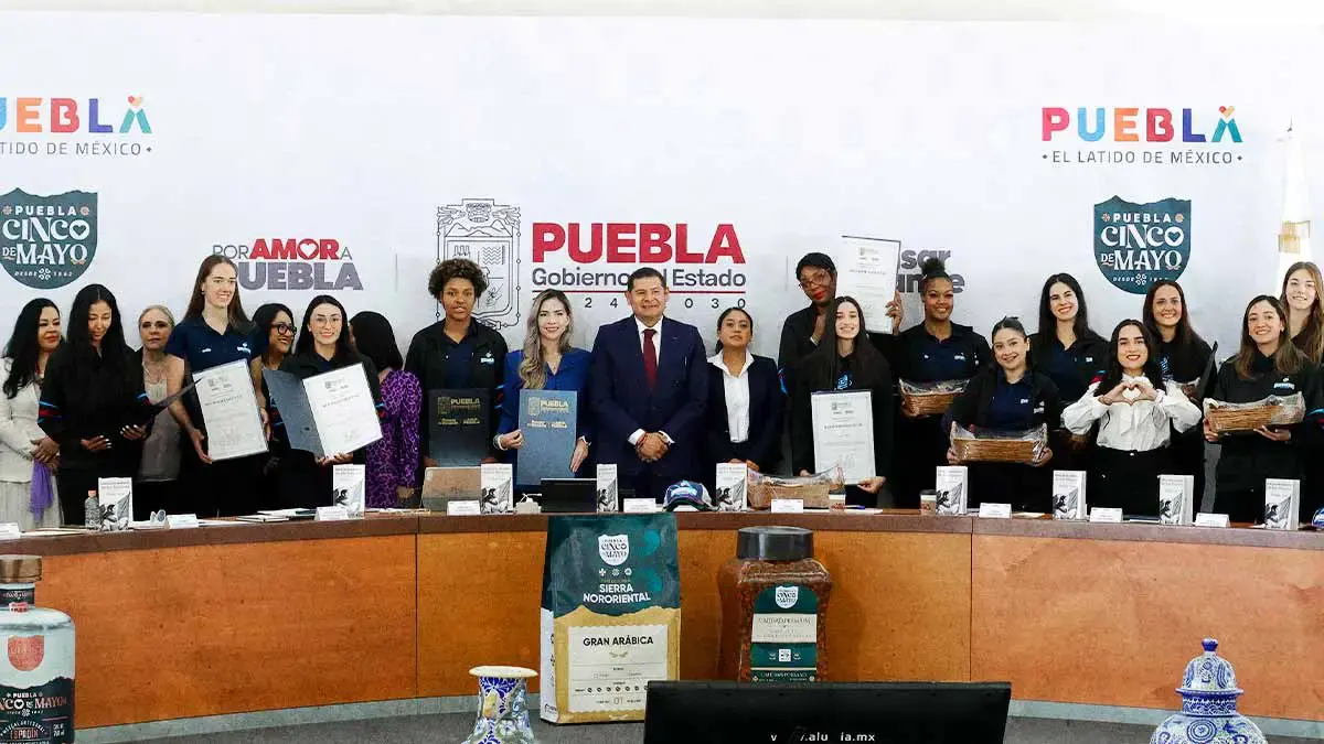 Guerreras de Puebla reciben reconocimiento del Gobierno Estatal