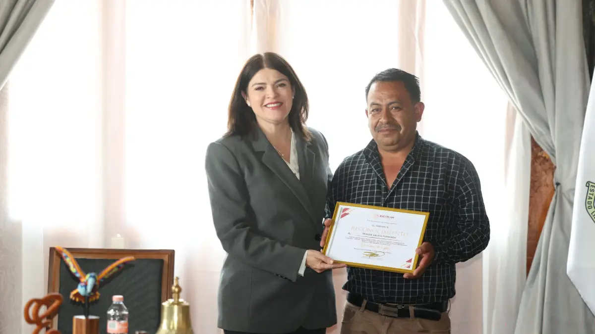 Bety Sánchez reconoce a trabajadores sindicalizados del Ayuntamiento de Zacatlán