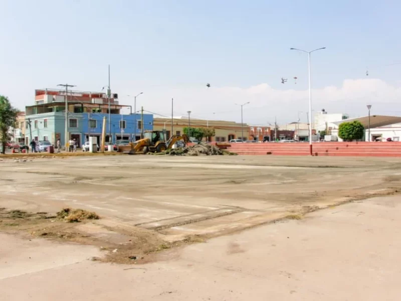 Canchas del zócalo de Huejotzingo se renuevan bajo la gestión de Roberto Solís para fortalecer la comunidad