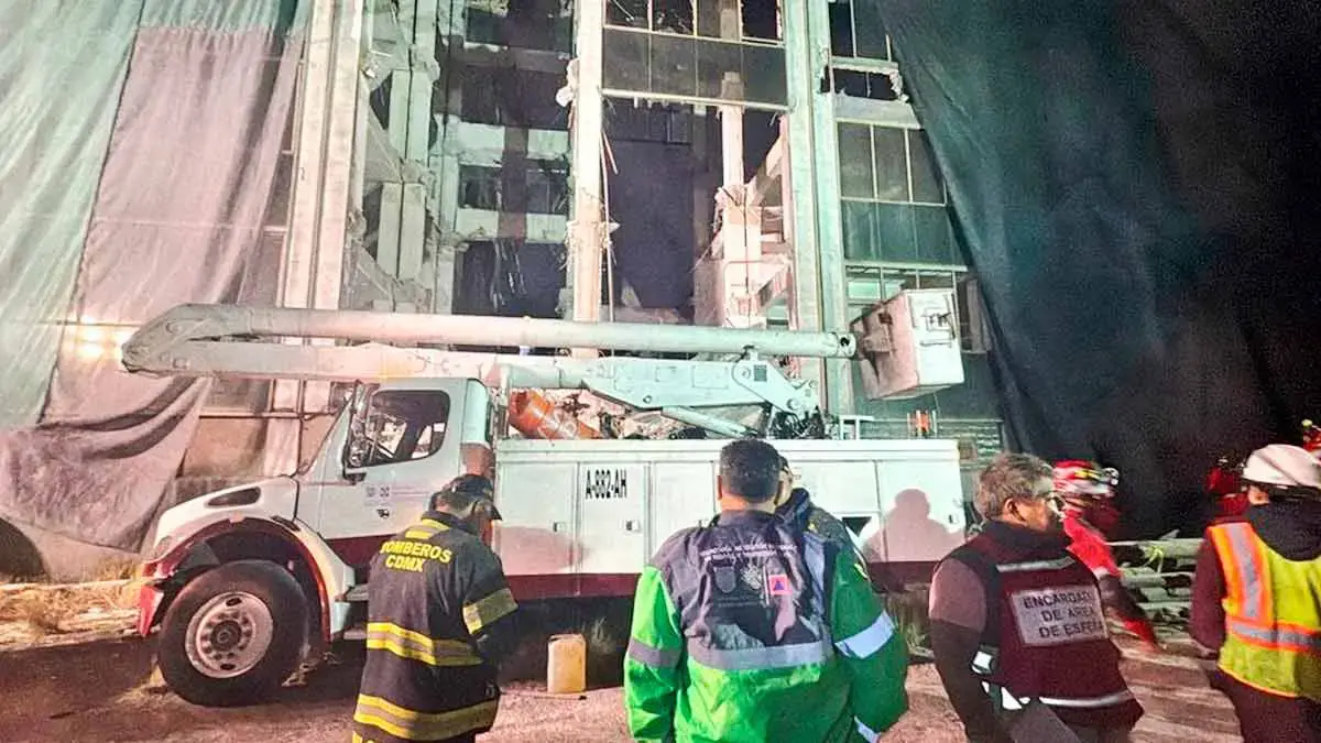 Confirman muerte de tres trabajadores por derrumbe en Tlalpan; edificio tenía daños por sismos de 1985 y 2017