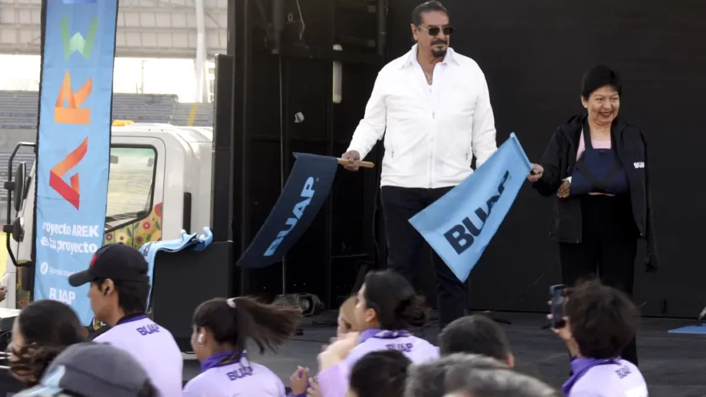 Realiza BUAP Carrera de la Mujer Universitaria