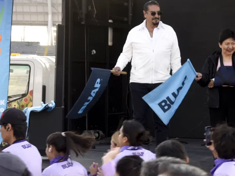 Realiza BUAP Carrera de la Mujer Universitaria