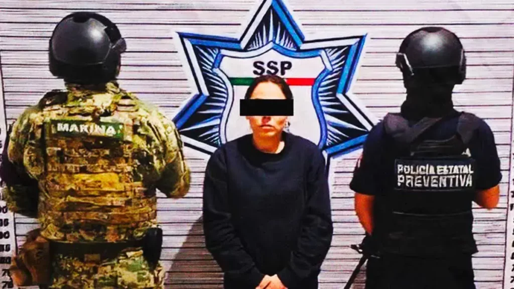 Detienen a “La Güera”, presunta operadora de La Familia Michoacana en Puebla