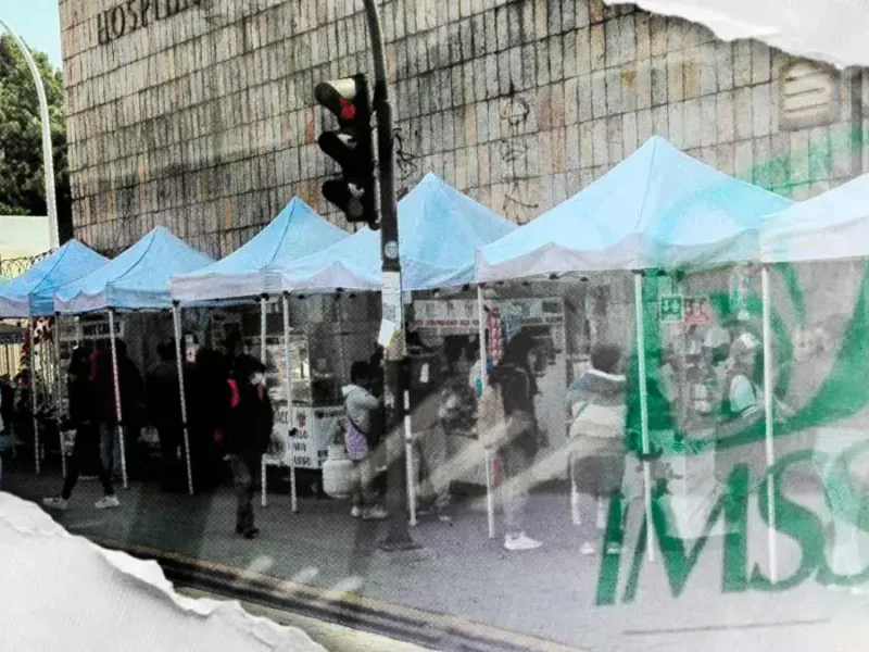 Ambulantes invaden alrededores del IMSS San José y obstruyen banquetas con estructuras metálicas