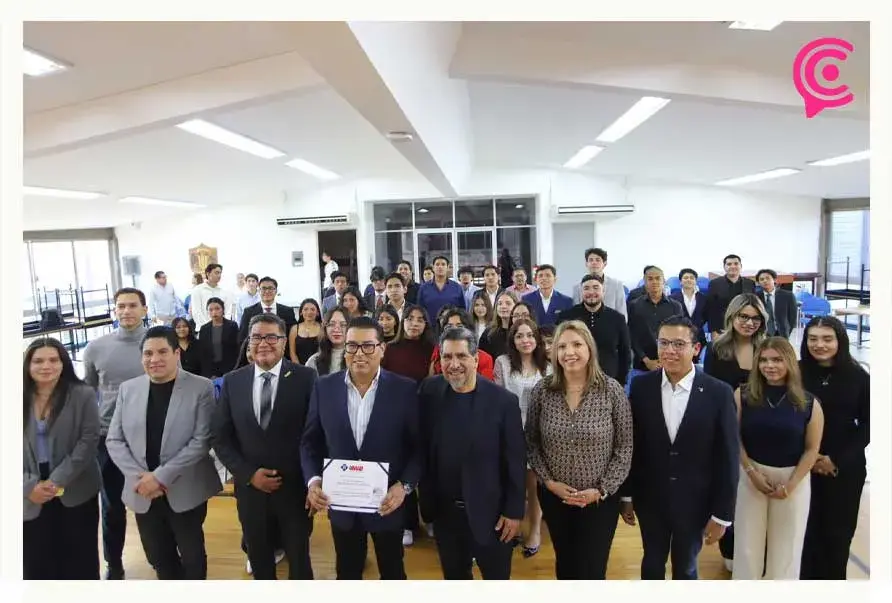 Senador Néstor Camarillo inicia “gira universitaria” en Puebla en medio de acusaciones por narcopolítico