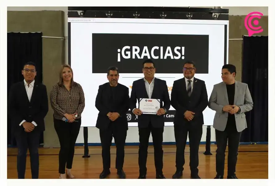 Senador Néstor Camarillo inicia “gira universitaria” en Puebla en medio de acusaciones por narcopolítico
