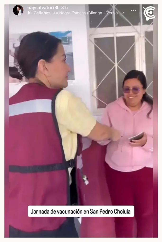 Nay Salvatori utiliza vacunación del IMSS en San Pedro Cholula para promoción personalizada