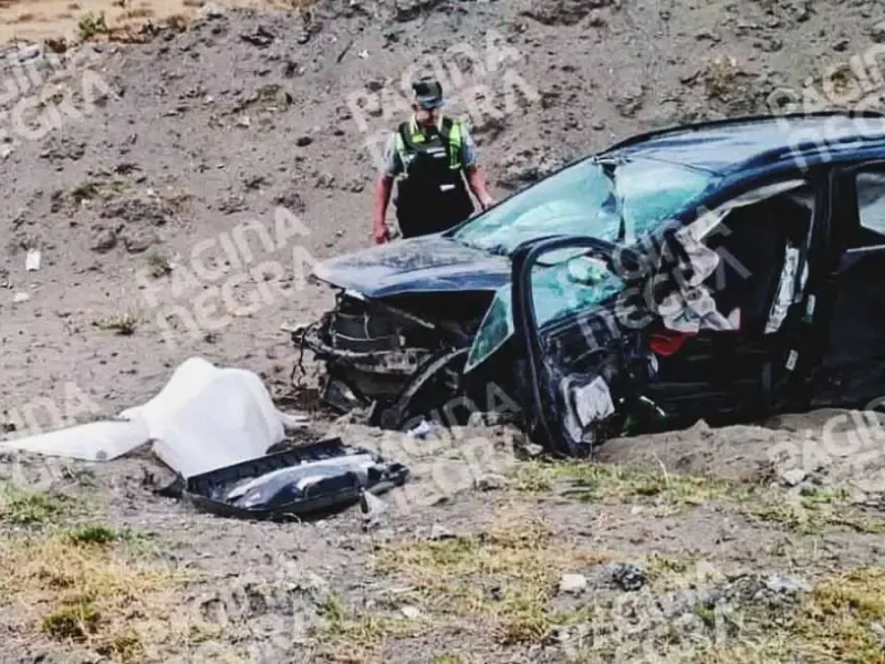 Mujer murió durante volcadura de camioneta en Palmar de Bravo, Puebla; accidente dejó dos heridos