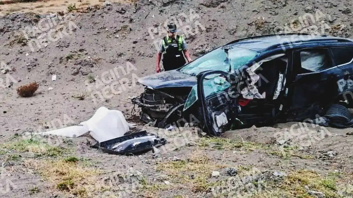 Mujer murió durante volcadura de camioneta en Palmar de Bravo, Puebla; accidente dejó dos heridos