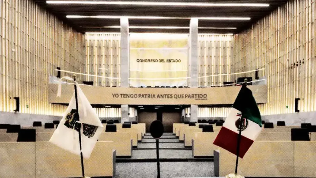 Congreso de Puebla aprueba ley contra despojo para castigarlo con 20 años de prisión