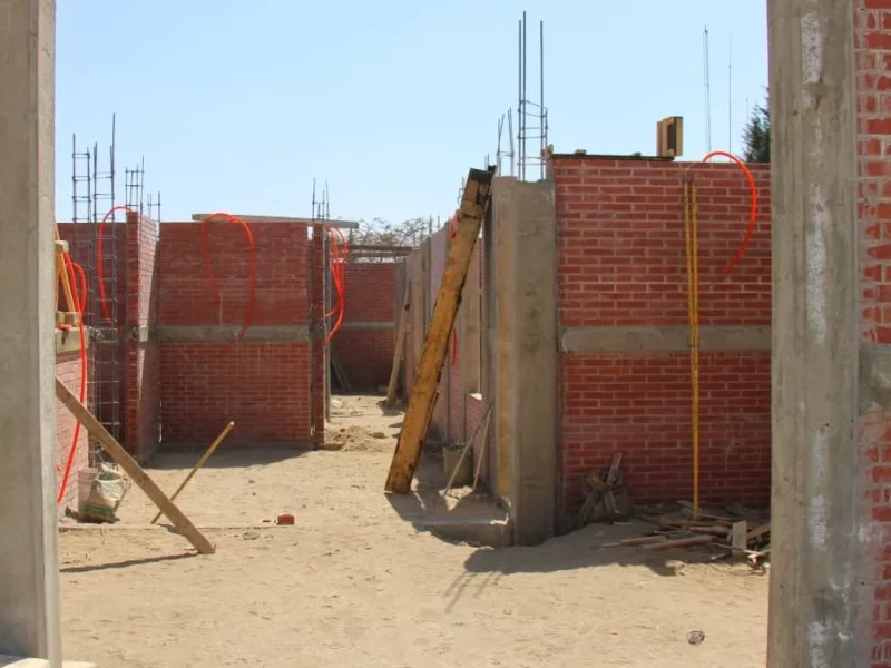 Roberto Solís y Alejandro Armenta imparables: el edil de Huejotzingo supervisa avance de obra del centro microrregional de bienestar animal