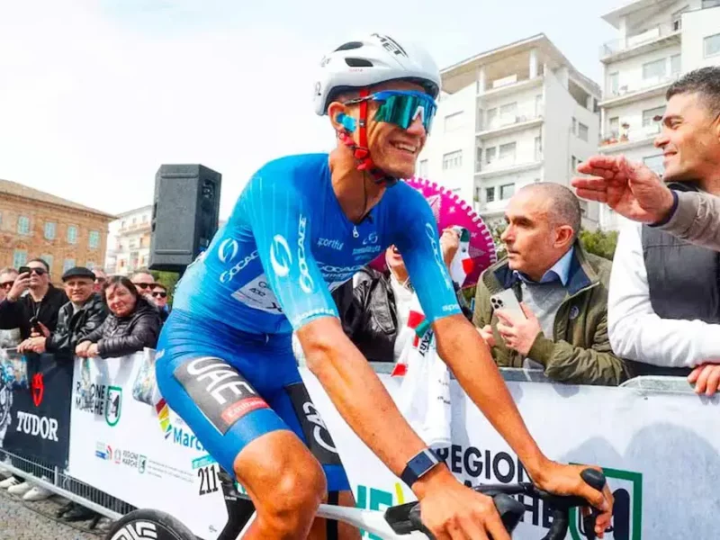 Isaac del Toro hace historia al ganar el Tirreno Adriático 2026