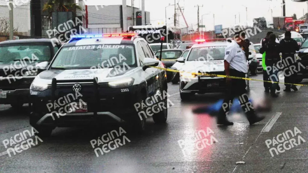 Motociclista muere atropellada por un vehículo de carga frente a La Vista, Puebla