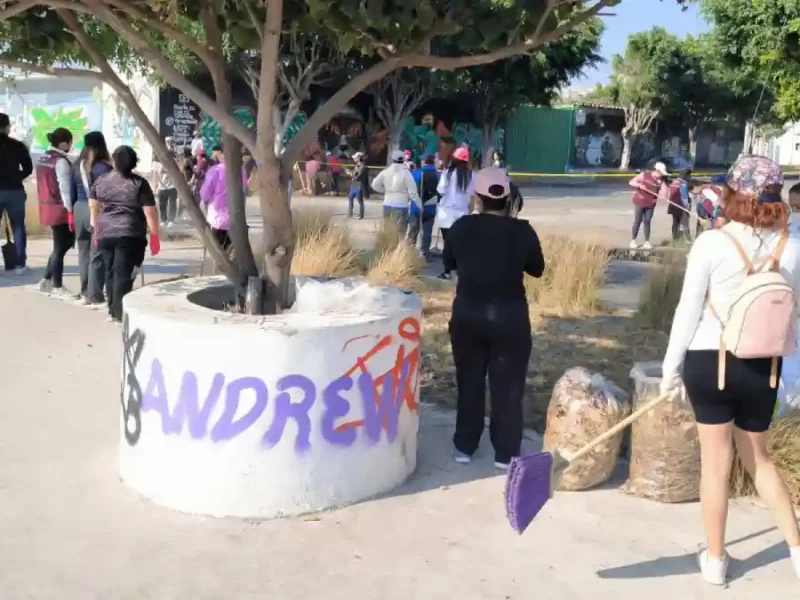 Encabeza Dra. Lety Carreño jornada de limpieza “Por Amor a Puebla” en calles de Tehuacán