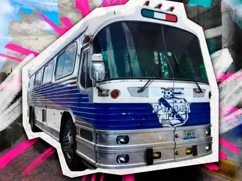 Ponen en venta al “Camotito”, autobús emblemático del Club Puebla