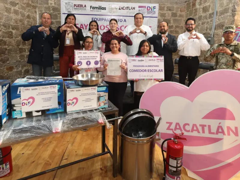 Entregan equipamiento para desayunadores escolares a escuelas de Zacatlán