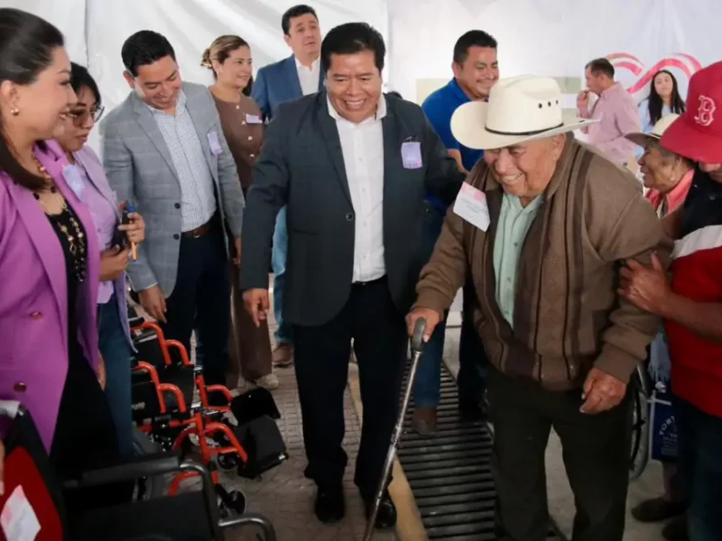 DIF Tecamachalco realiza tercera entrega de aparatos ortopédicos