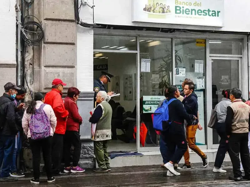 Tras ola de violencia del CJNG, sucursales del Banco del Bienestar en Puebla operan con normalidad