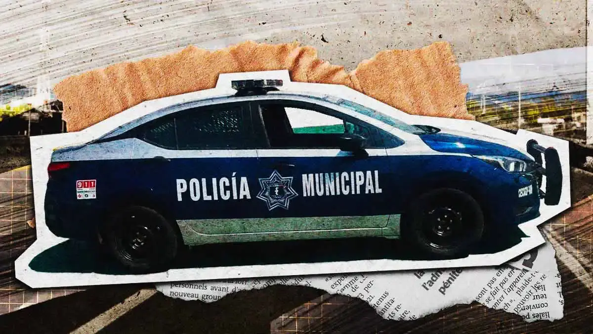 Patrulla municipal de Puebla volcó tras ser impactada por un auto en la autopista México-Puebla