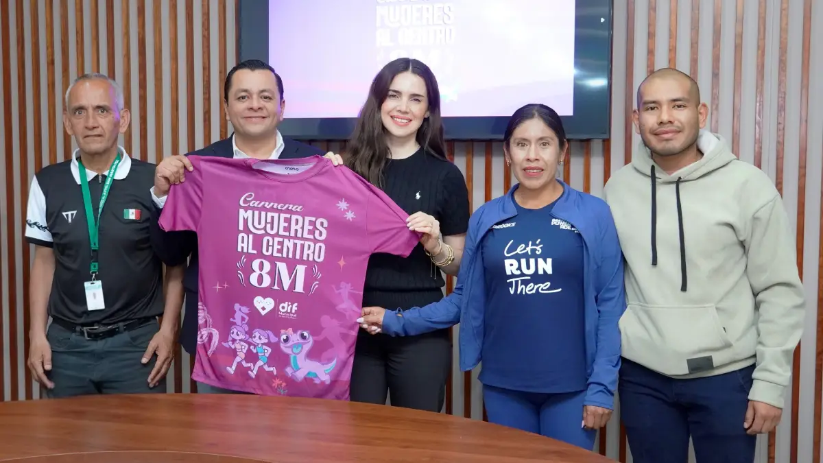 Presentan autoridades municipales Carrera Mujeres al Centro 8M