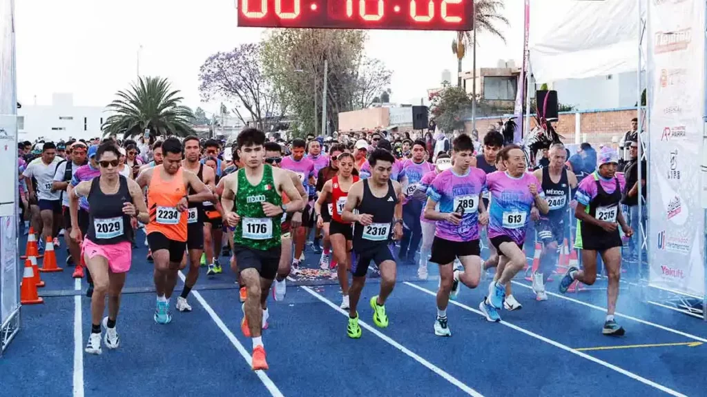 Más de tres mil corredores participan en el Medio Maratón Equinoccio 2026