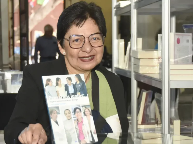 Rectora Lilia Cedillo acude a presentaciones de libros en Fenali BUAP 2026