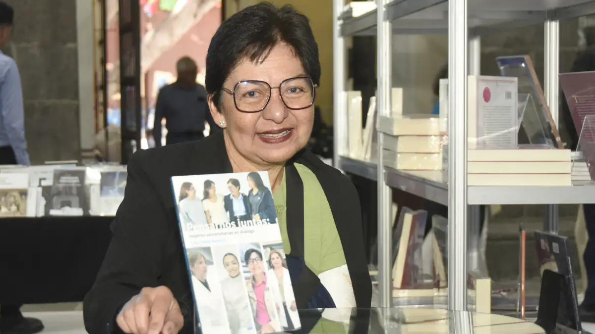 Rectora Lilia Cedillo acude a presentaciones de libros en Fenali BUAP 2026