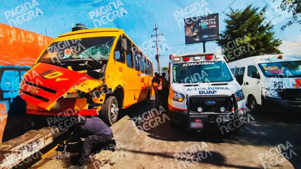 Choque entre Ruta 10 y RM1 dejó seis lesionados en Puebla; chofer responsable huyó