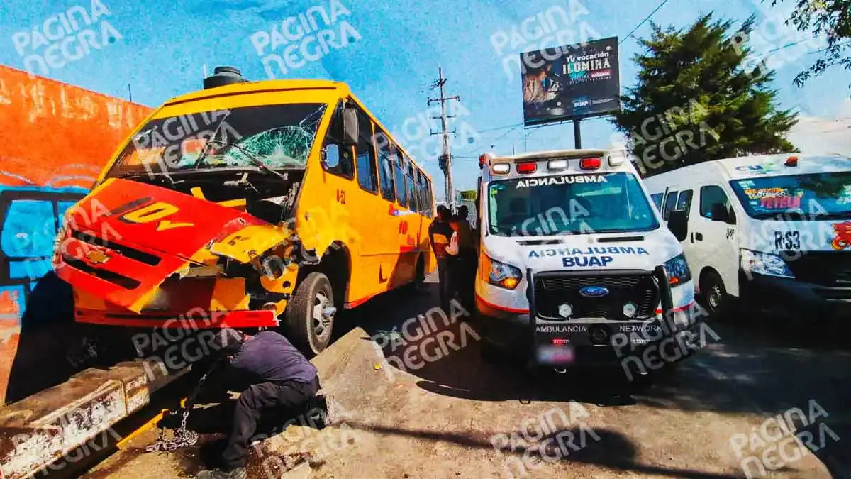 Choque entre Ruta 10 y RM1 dejó seis lesionados en Puebla; chofer responsable huyó