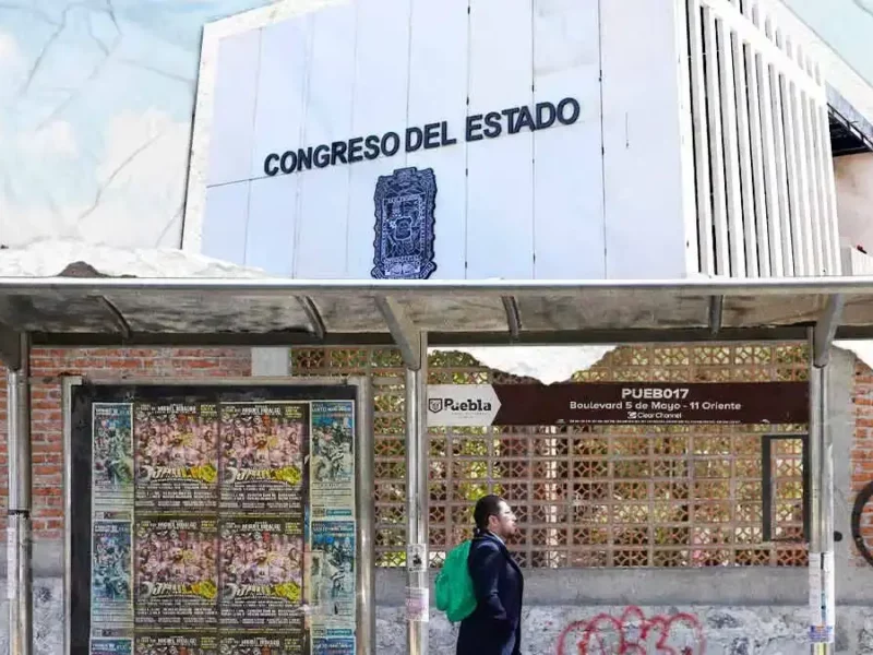 Congreso de Puebla posterga fallo sobre paraderos; diputados aseguran que "no es tema prioritario"