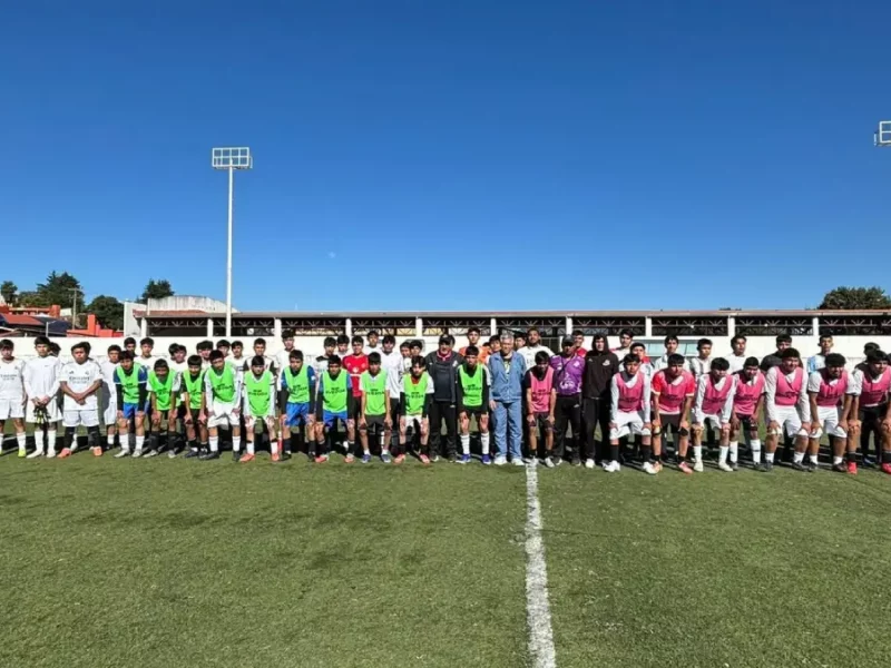 Jóvenes de Zacatlán participan en etapa final de visorias para los Alebrijes de Oaxaca