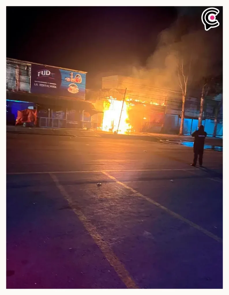 Pérdidas de hasta un millón de pesos dejó el incendio en Central de Abasto Puebla