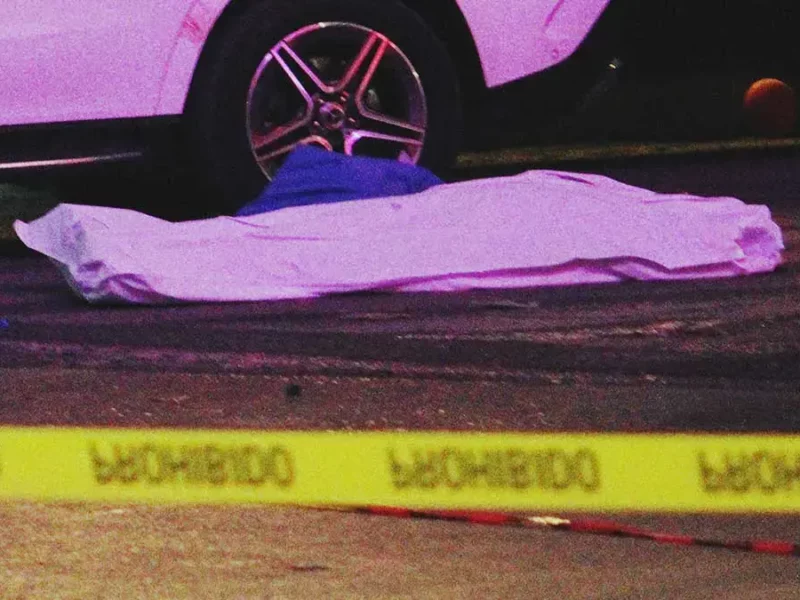En intento de asalto, falsos policías asesinan a hombre frente a su familia en la México-Tuxpan