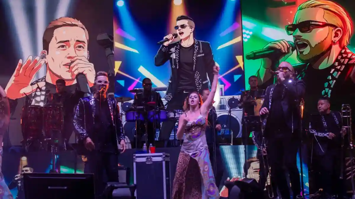 Grupo Cañaveral hace bailar a más de 30 mil tehuacaneros en el sexto día del “Xopan Xiuhmeztli”