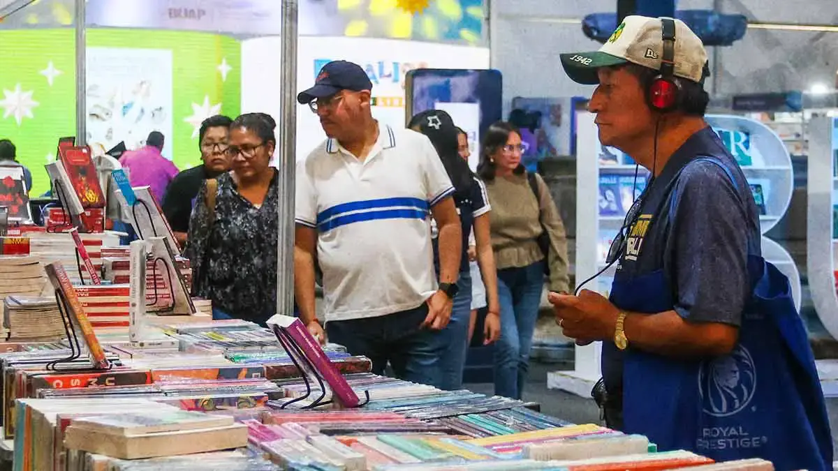 BUAP rompe récord de asistencia con Fenali 2026; autores reúnen más de 80 mil visitantes